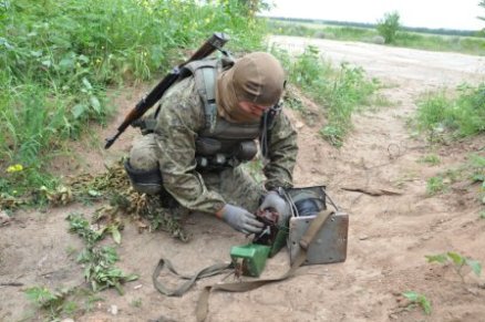 In the Mariupol direction of ATO operations, over a thousand explosive devices (shells, mines, etc.) have been destroyed only in the past month. Source: https://twitter.com/UaForces/status/743439252801884160